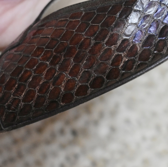 Bruno Magli vintage brown textured heels - Picture 10 of 12